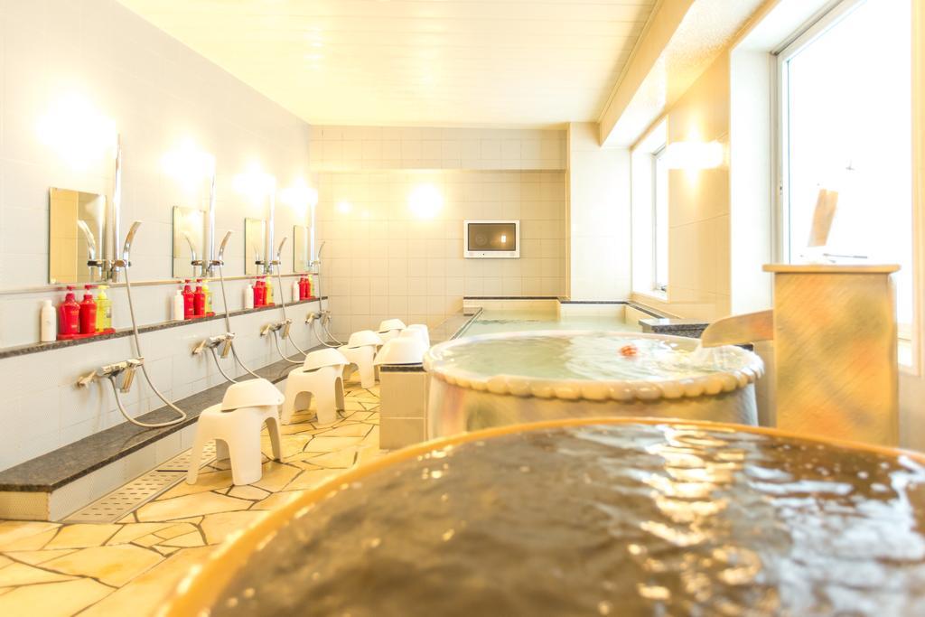 Fukuyama Oriental Hotel Екстер'єр фото